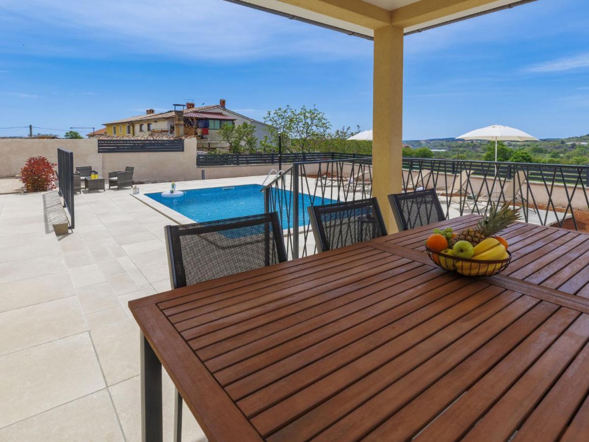 Holiday Home Villa Dora By Interhome Пула Экстерьер фото