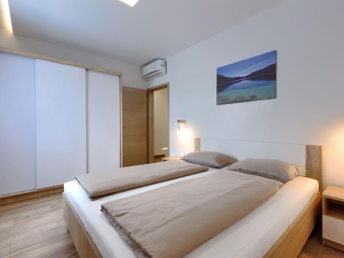 Holiday Home Villa Dora By Interhome Пула Экстерьер фото
